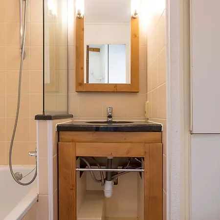2 Pieces 5 Pers, Proche Centre, Pistes Et Luge, Avec Balcon Sud, Wi-fi Et Casier A - Fr-1-314-263 Apartment *