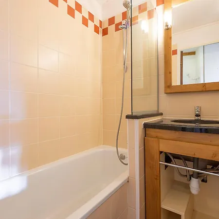 Apartment 2 Pieces 5 Pers, Proche Centre, Pistes Et Luge, Avec Balcon Sud, Wi-fi Et Casier A - Fr-1-314-263 Morzine